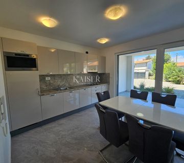 Otok Krk, Malinska - apartman 78m2, 100m do mora - cover