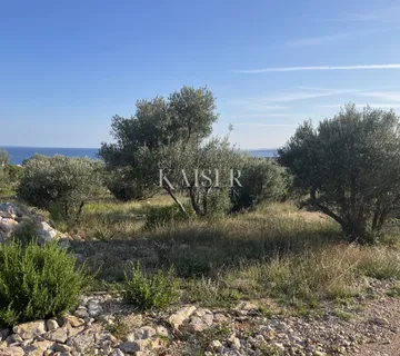 Otok Krk, Krk, građevinsko zemljište sa pogledom - cover