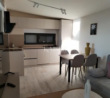 Istra, Umag okolica, stan 65m2, 300m od mora - cover