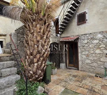 Crikvenica, Selce - starina za adaptaciju - cover