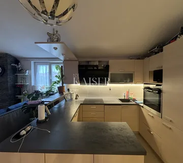 Istra, Umag, stan drugi red od mora - cover