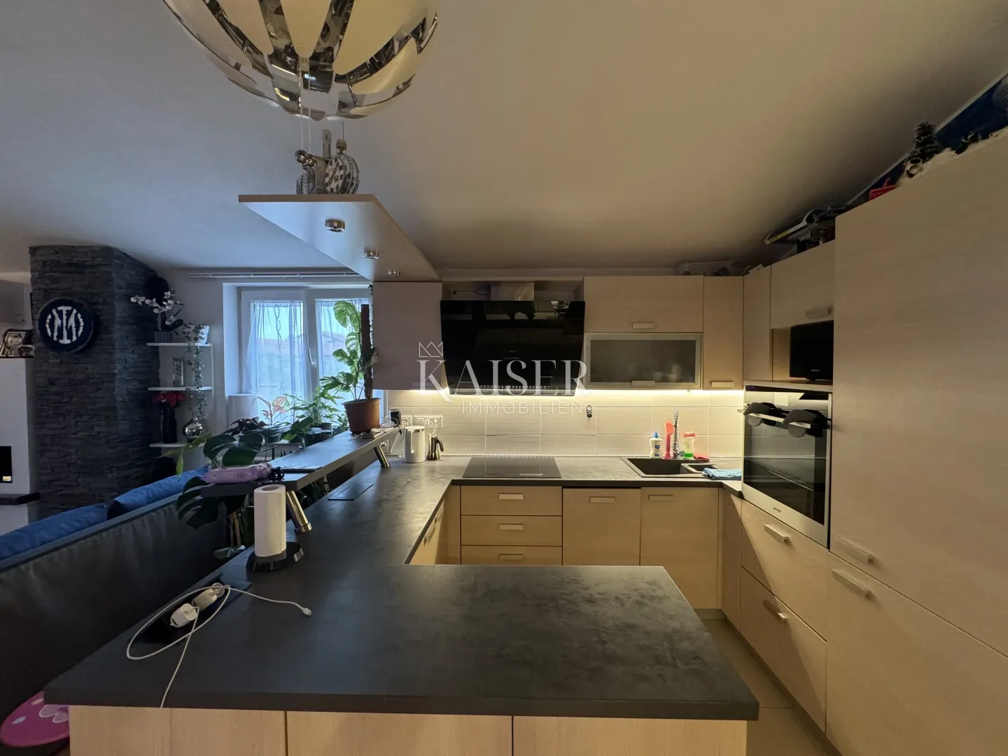 Istra, Umag, stan drugi red od mora - cover