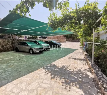 Zadar, Vinjerac - Kuća s četri apartmana ,70m od mora - cover