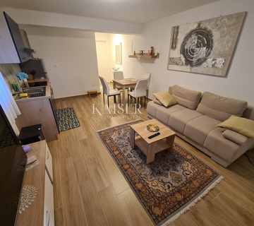Crikvenica, Dramalj - apartman u prizemlju, 300 m od mora - cover
