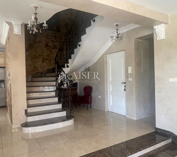 Lovran - luksuzna obiteljska kuća s pogledom na more - cover