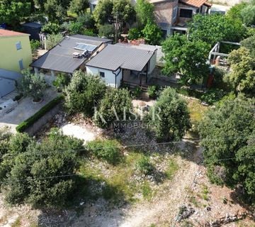 Marčana, Kavran - mala kućica sa okućnicom - cover