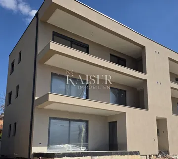 Istra, Poreč - dvosobni stan 80m2 s pogledom na more - cover