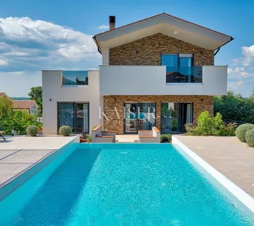 Kuća s bazenom u blizini Vodnjana - cover