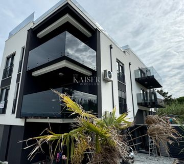 Zadar, Privlaka apartman novogradnja 70 m od mora - cover