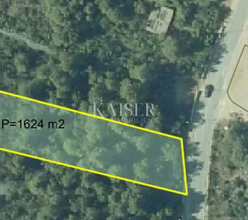 ŠIBENIK, BILICE – GRAĐEVINSKO ZEMLJIŠTE - 500m OD MORA - cover