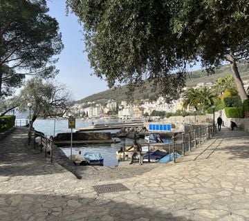 Opatija, poslovni prostor 13,67 m2 - cover