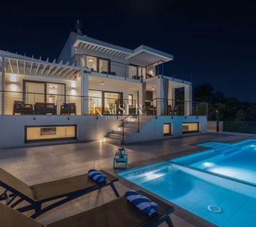 Kraljevica, Šmrika – Nova vila s bazenom i pogledom na more  - cover