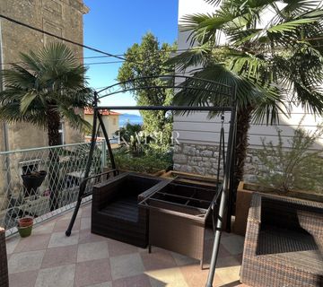 Opatija, centar - Sunčani stan u Opatijskoj vili 100 m2 + garaža 29m2 - cover