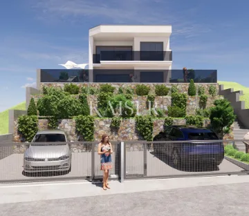 Crikvenica, samostojeća kuća s dva funkcionalna stana - cover