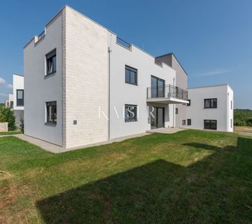 Istra, Poreč, Vabriga - stan 94m2 sa krovnom terasom 85m2 - cover