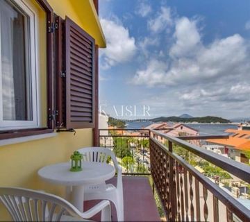 Mali Lošinj, prekrasan apartman u centru Malog Lošinja - 100 m od mora - cover