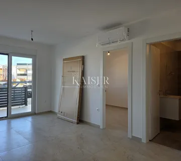 Istra - Poreč, stan u prizemlju sa vrtom - cover