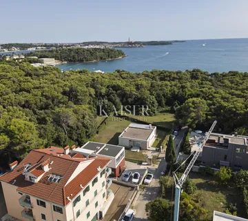 Rovinj - kuća u blizini plaže  - cover