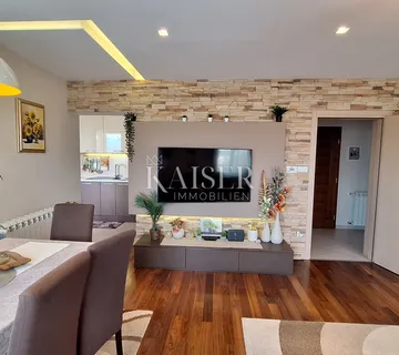 Opatija, Bregi, novogradnja, trosoban stan,99 m2 s terasom i kaminom - cover