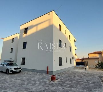 Istra, Novigrad - dvosoban stan sa dnevnim boravkom, 66m2, drugi kat sa prekrasnim pogledom - cover