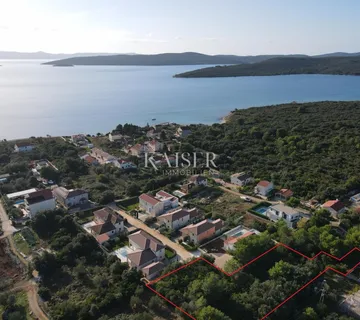 Zadar, Otok Ugljan: Građevinsko zemljište 290m od mora - cover