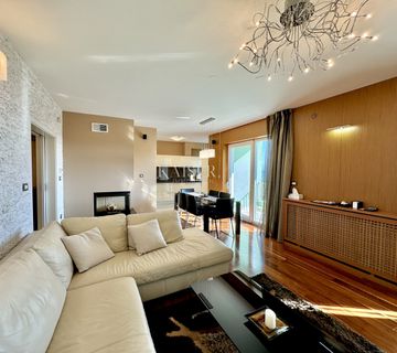 Opatija, Ičići – Trosoban stan s garažom 250 m od mora - cover