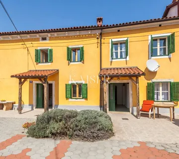 Istra, Marčana - adaptirana autohtona kuća u nizu - cover