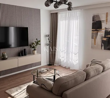 Rijeka, novouređen stan s terasom u centru grada, 35m2 - cover