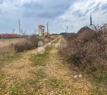 KAKMA- GRAĐEVINSKO ZEMLJIŠTE 1134m2 - cover