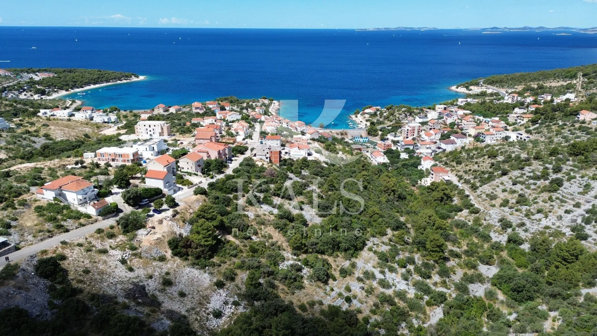 ZEMLJIŠTE S GRAĐEVINSKOM DOZLOVOM, PRODAJA, PRIMOŠTEN, DOLAC, 2418 m2 - cover