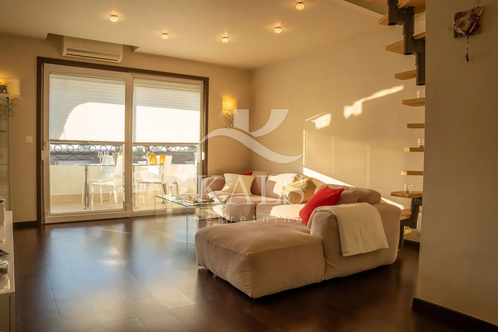 STAN, PRODAJA,  POREČ, 74 m2, 3-soban - cover