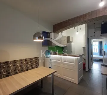 PRODAJA, ZAGREB, DONJI GRAD ,100 m2, 5-soban