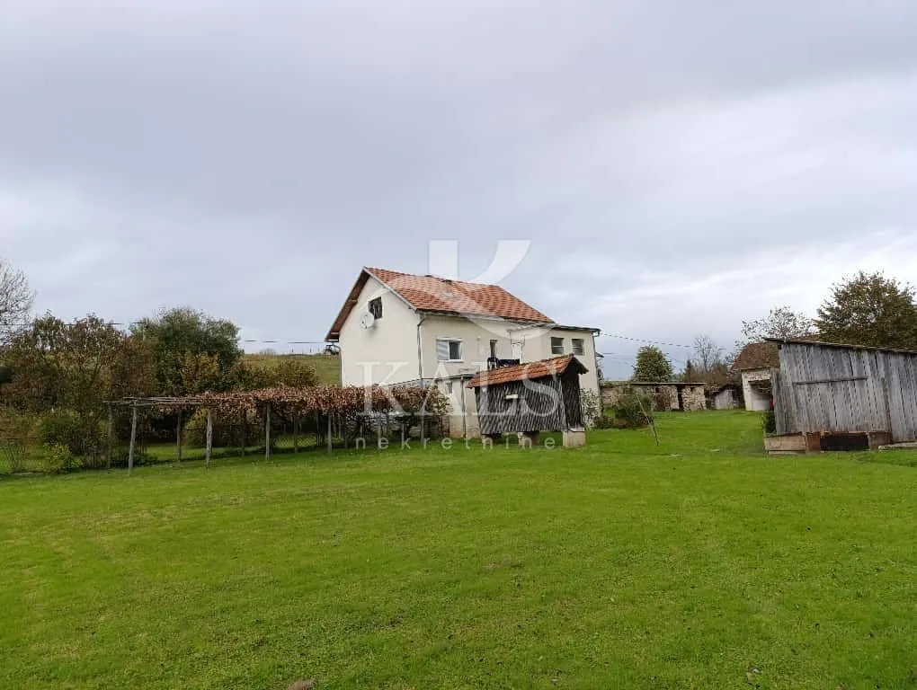 KUĆA+ZEMLJIŠTE, PRODAJA,VOJNIĆ,VOJIŠNICA,2520m2 - cover