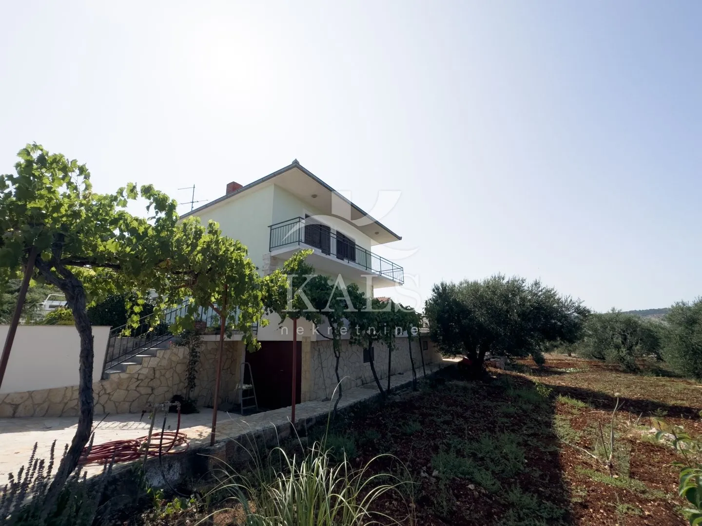 KUĆA+ZEMLJIŠTE, PRODAJA, MARINA, POZORAC, 467+13500 m2 - cover