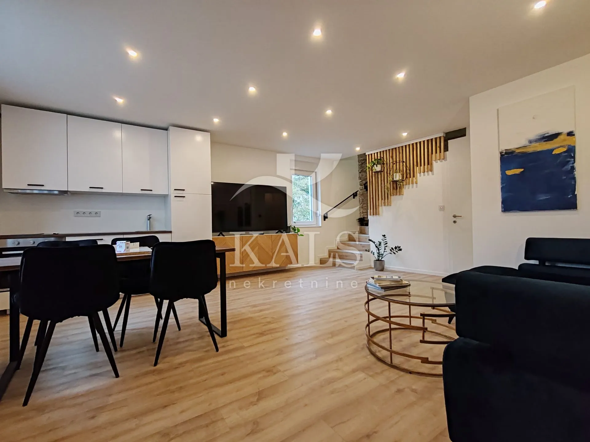 STAN, PRODAJA, ZAGREB, DONJI GRAD , 63 m2, 2-soban - cover