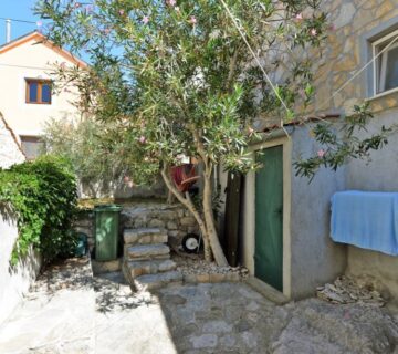 !!Kameni dvori,Kuća: Betina, 150.00 m2 (prodaja) - cover