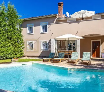 Svetvinčenat - idilična kuća s bazenom - cover