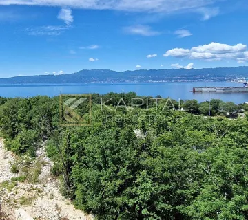 Zemljište Kostrena (Žurkovo) – samo 200 m od mora, jedinstvena lokacija! - Žurkovo, Kostrena