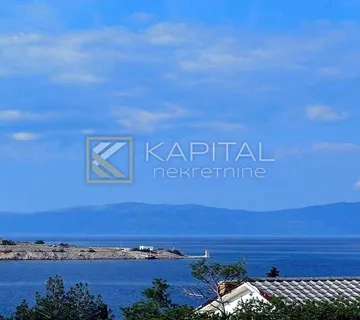 Omišalj, samostojeća apartmanska kuća na 100m od mora