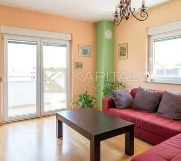 Prilika! 78 m2, 2 parkinga i mirna lokacija - cover