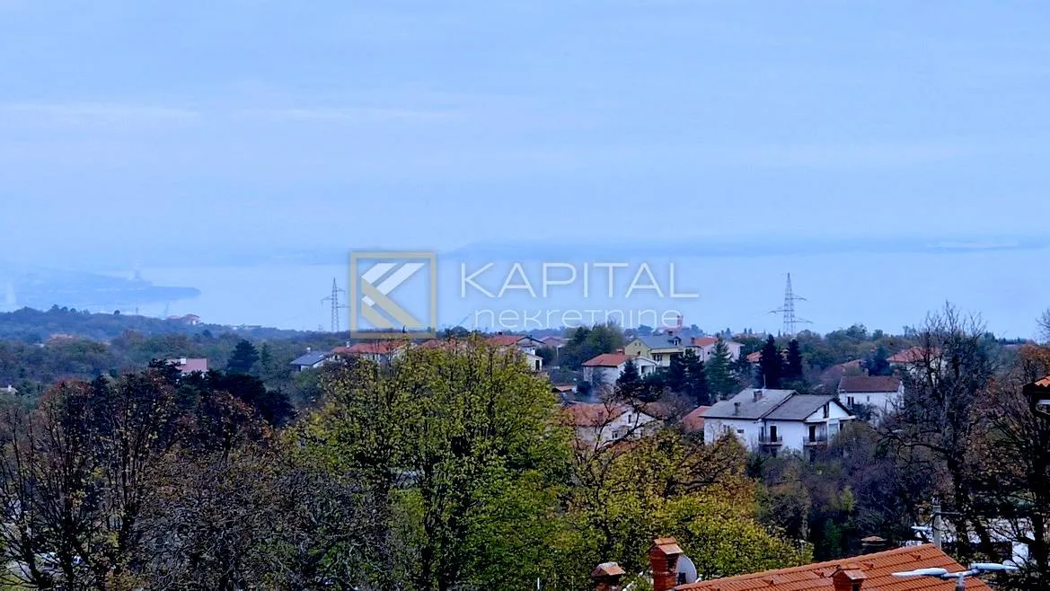 Kastav, prostran stan 93m2, na 1.katu s terasom - cover