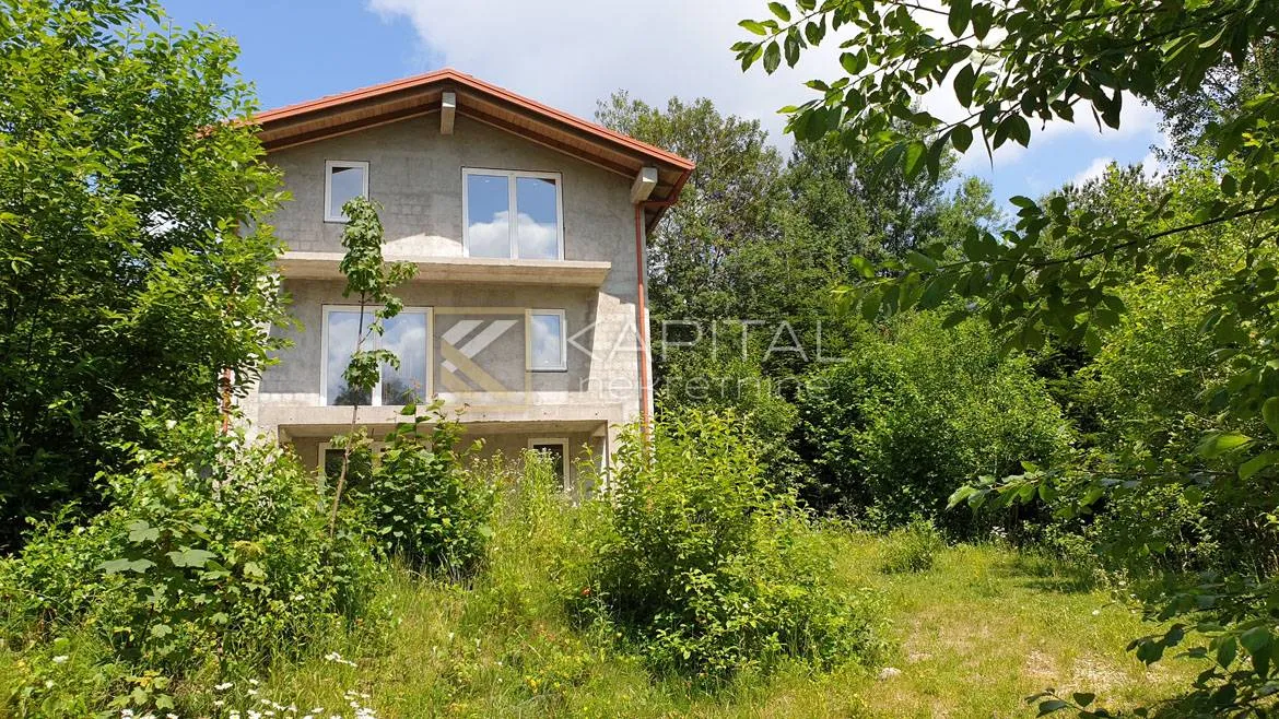 Breze-kuća u šumi! - cover