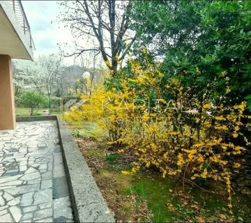 Drenova - kuća s tri stana, pogled - Rijeka