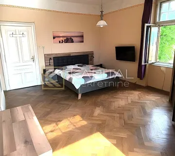 Opatija -centar, 3 skl sa balkonom i parkingom