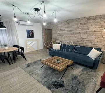 Rijeka Korzo, dva uređena apartmana