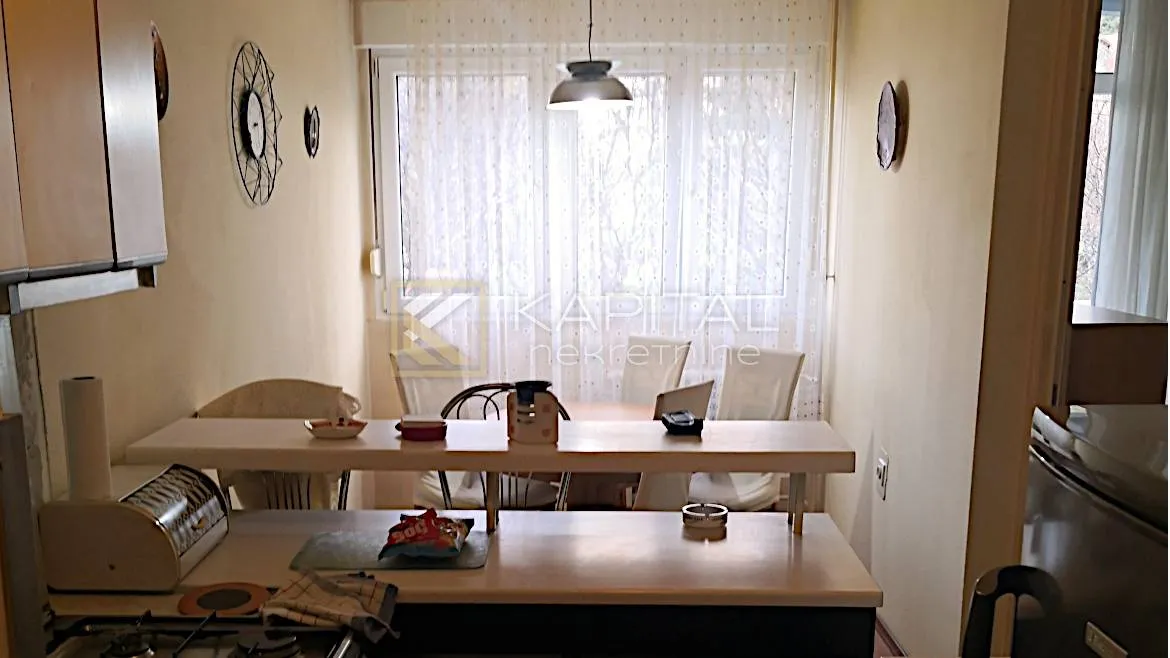 Brajda,održavan 3s+db sa balkonom,centralno grijanje - cover