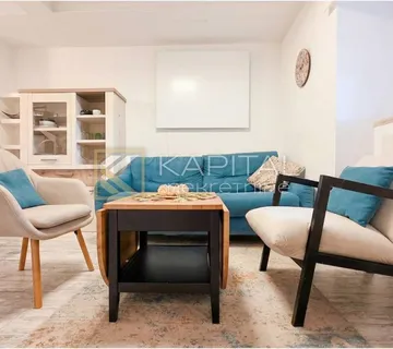 Rijeka, G. Vežica! Kućica 40 m2, velika terasa! - cover