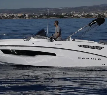 KARNIC 7.15 m (SL652) - SUNDECK, MODEL 2024 - Makarska