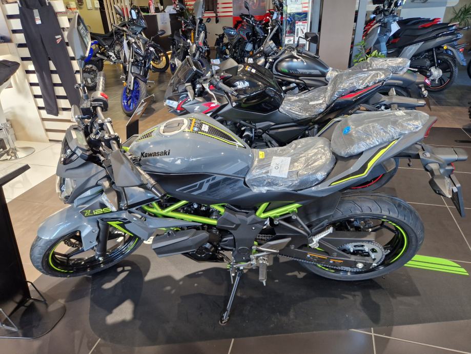kawasaki-z125-125-cm3-slika-201815969
