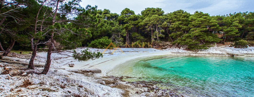 MALI LOŠINJ, ĆUNSKI, POLJOPRIVREDNO ZEMLJIŠTE SA KAMP KUĆICOM - cover